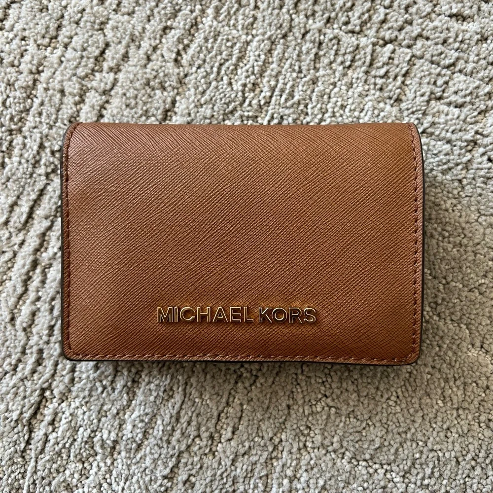 Michael Kors Jet Set Saffiano Leather Wallet